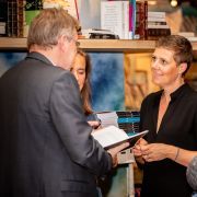 booklaunch146w_44891271101_o