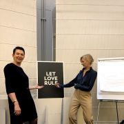 img_0521_32612783657_o